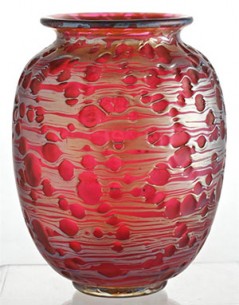 loetz glass vase