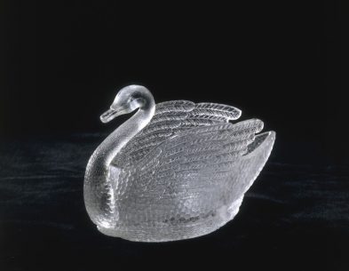 sowerby glass swan