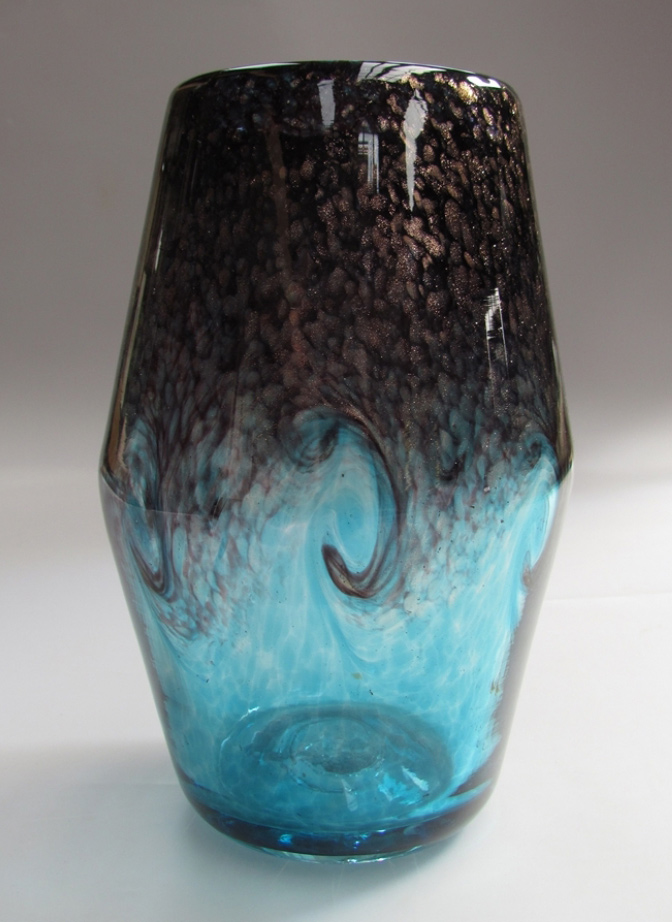 hand crafted glass vasart vase